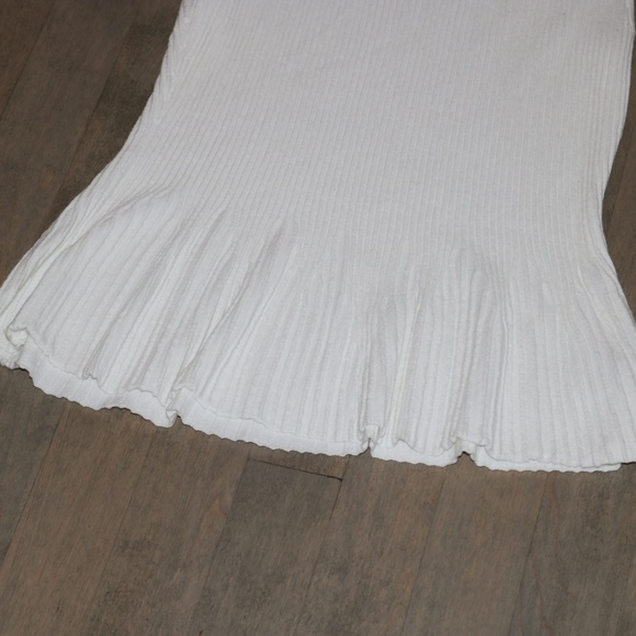 THEORY White Peplum Top - Picture 4 of 5